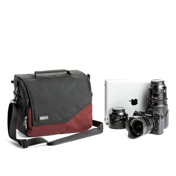 Think Tank Mirrorless Mover 30i - deep red